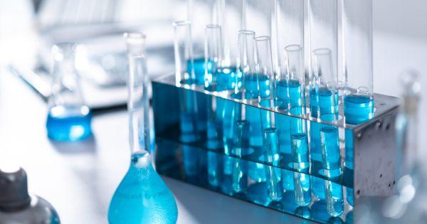 4 Reasons To Consider Outsourcing Chemical Manufacturing